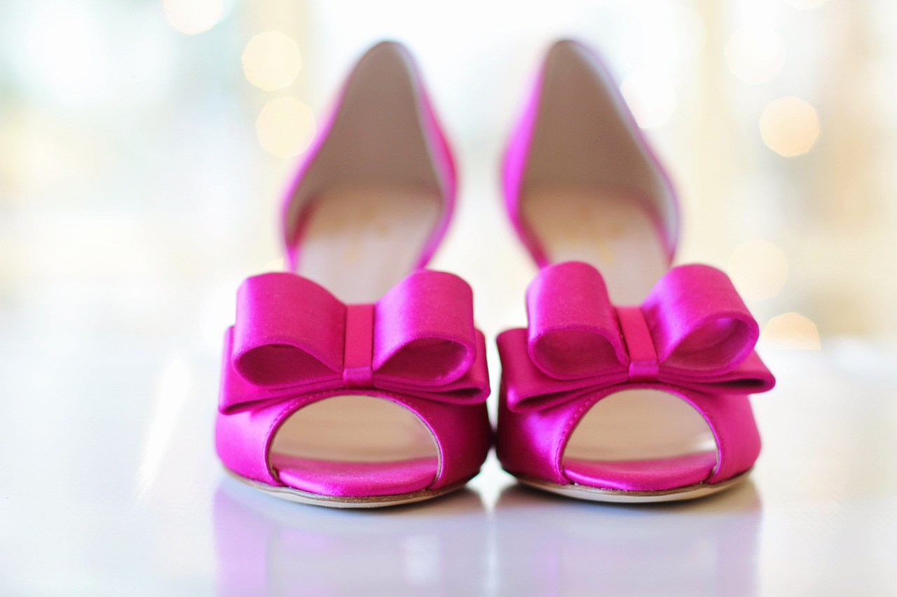 pink shoes, wedding shoes, bows-2107618.jpg